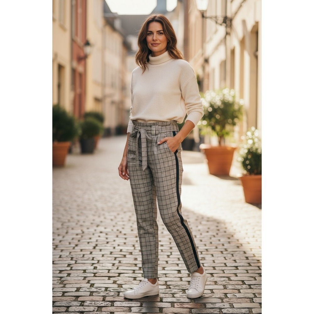 Size 7/28 - BBJ Los Angelis High Rise Plaid Pants - Beige